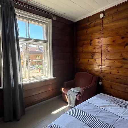 Ambra Hostel *