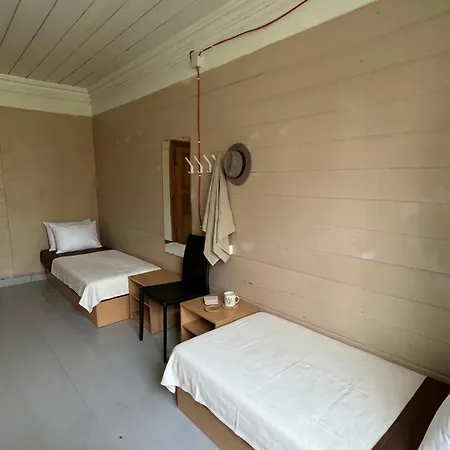 Hostel Ambra *